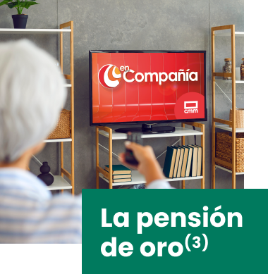 mujer pensionista disfruta de la pension de oro del club senior de globalcaja